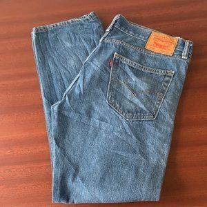 Vintage men’s 505 Levi’s mom jeans